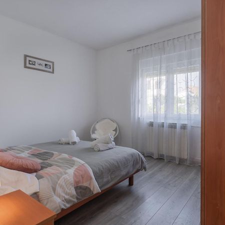 Apartman Lana Vidikovac Zadar Bagian luar foto
