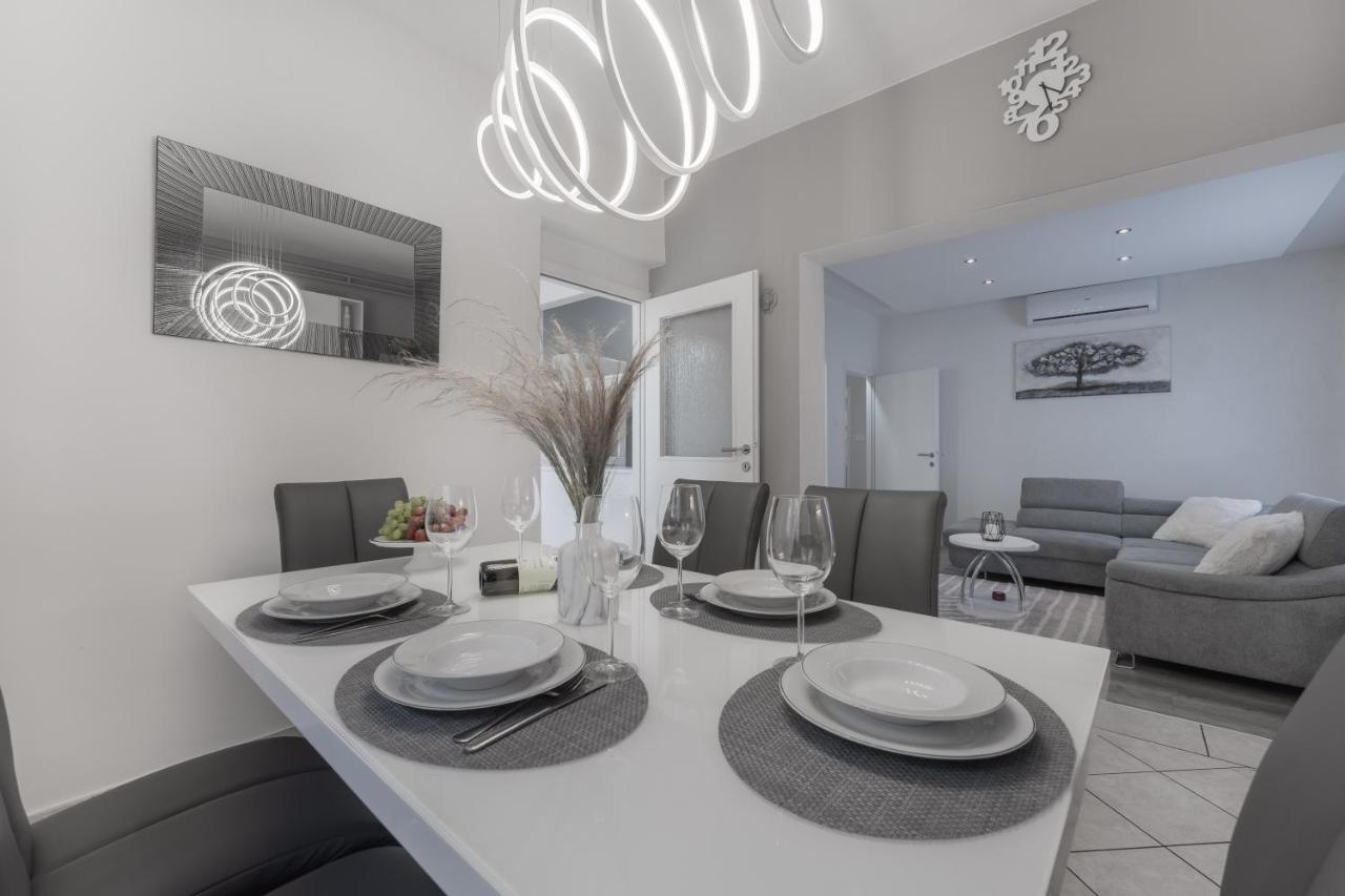 Apartman Lana Vidikovac Zadar Bagian luar foto