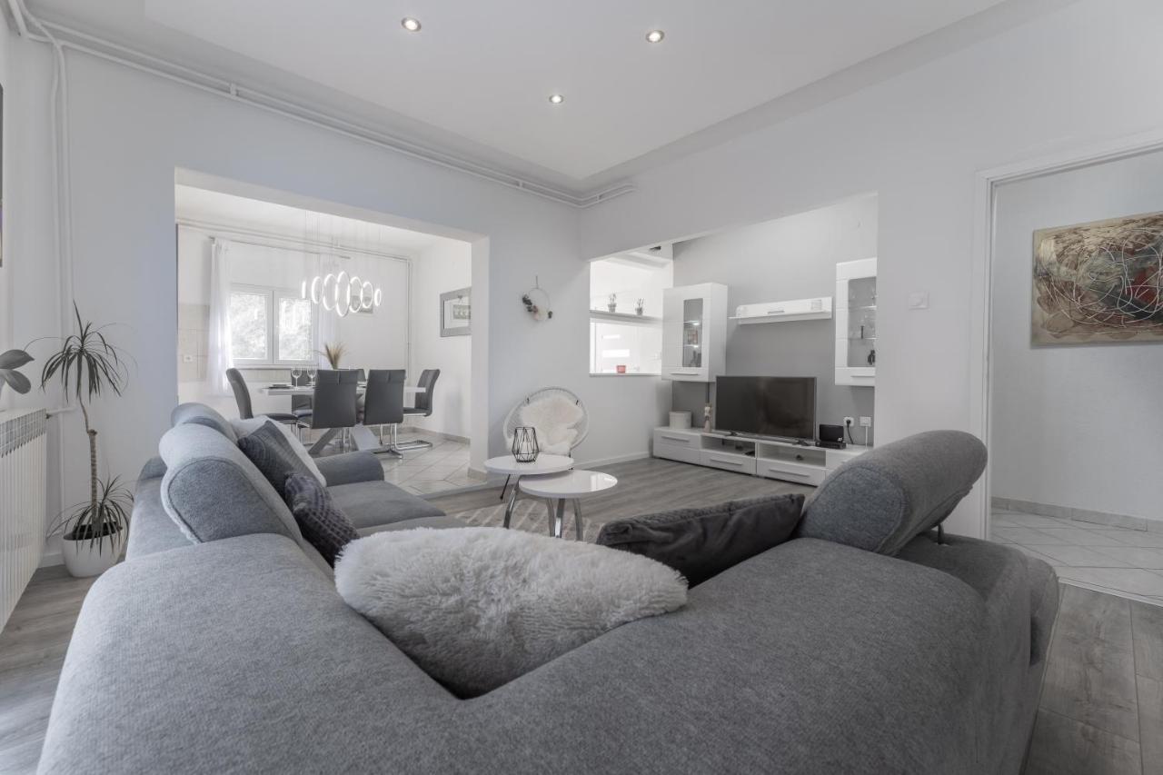 Apartman Lana Vidikovac Zadar Bagian luar foto