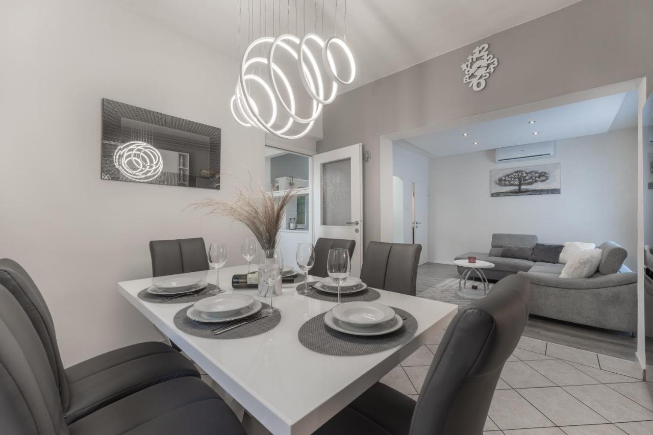 Apartman Lana Vidikovac Zadar Bagian luar foto