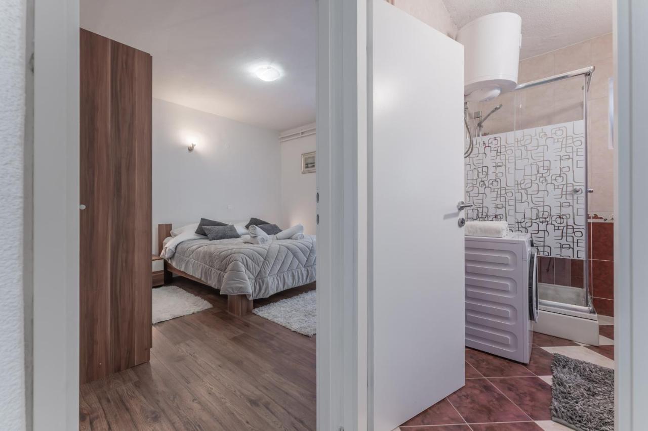 Apartman Lana Vidikovac Zadar Bagian luar foto