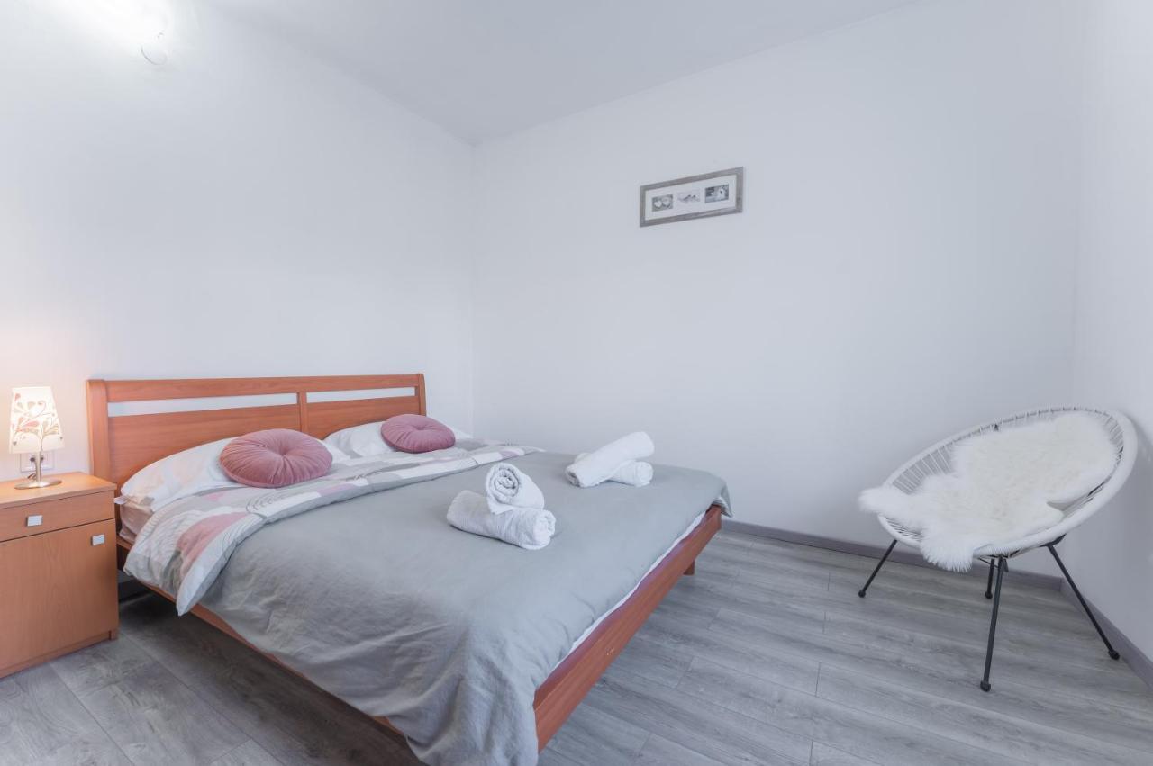 Apartman Lana Vidikovac Zadar Bagian luar foto