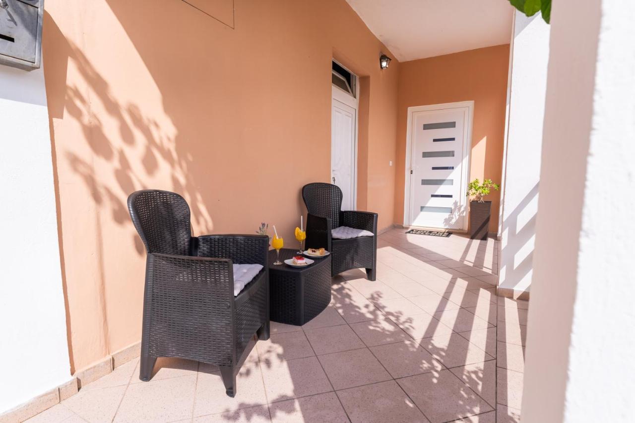 Apartman Lana Vidikovac Zadar Bagian luar foto