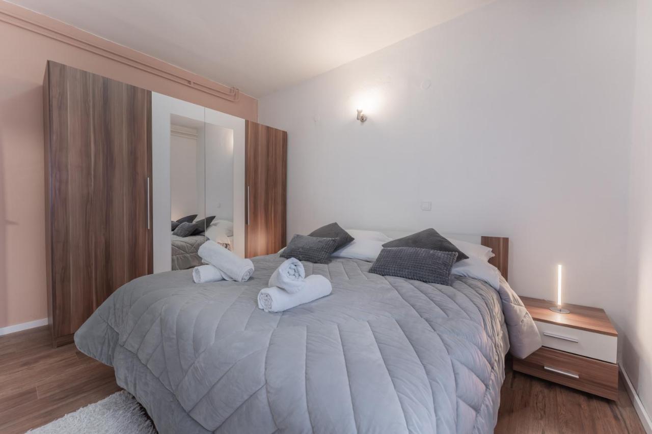 Apartman Lana Vidikovac Zadar Bagian luar foto