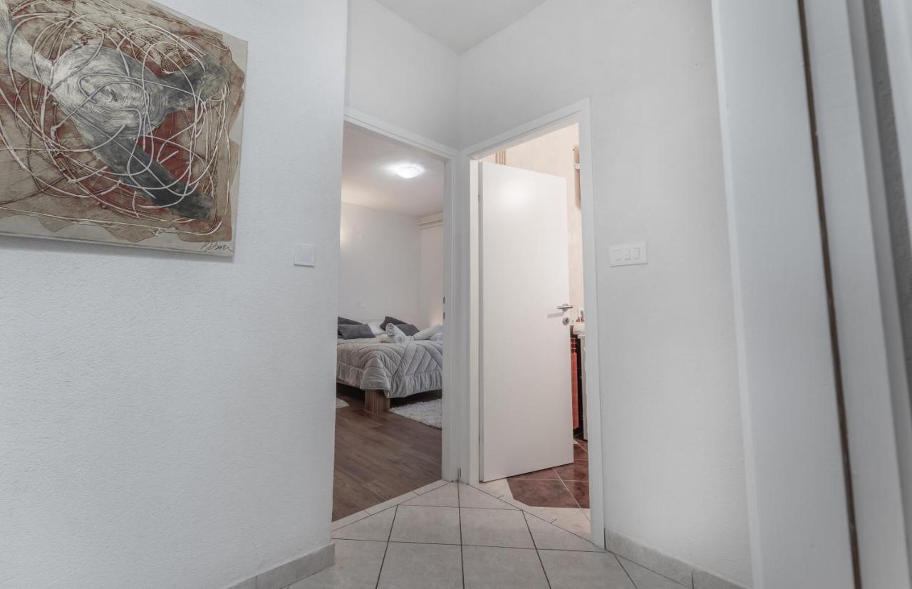 Apartman Lana Vidikovac Zadar Bagian luar foto