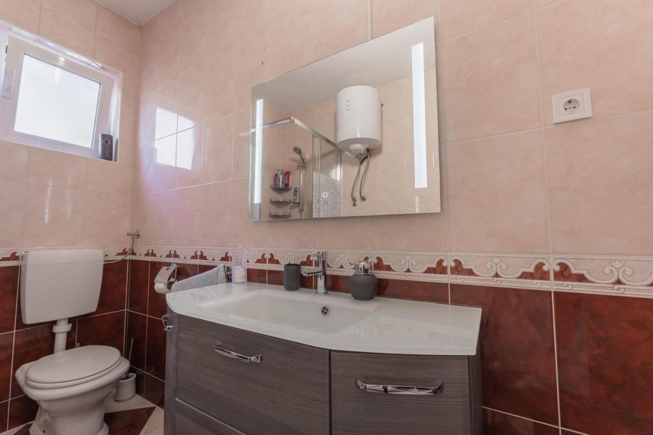 Apartman Lana Vidikovac Zadar Bagian luar foto
