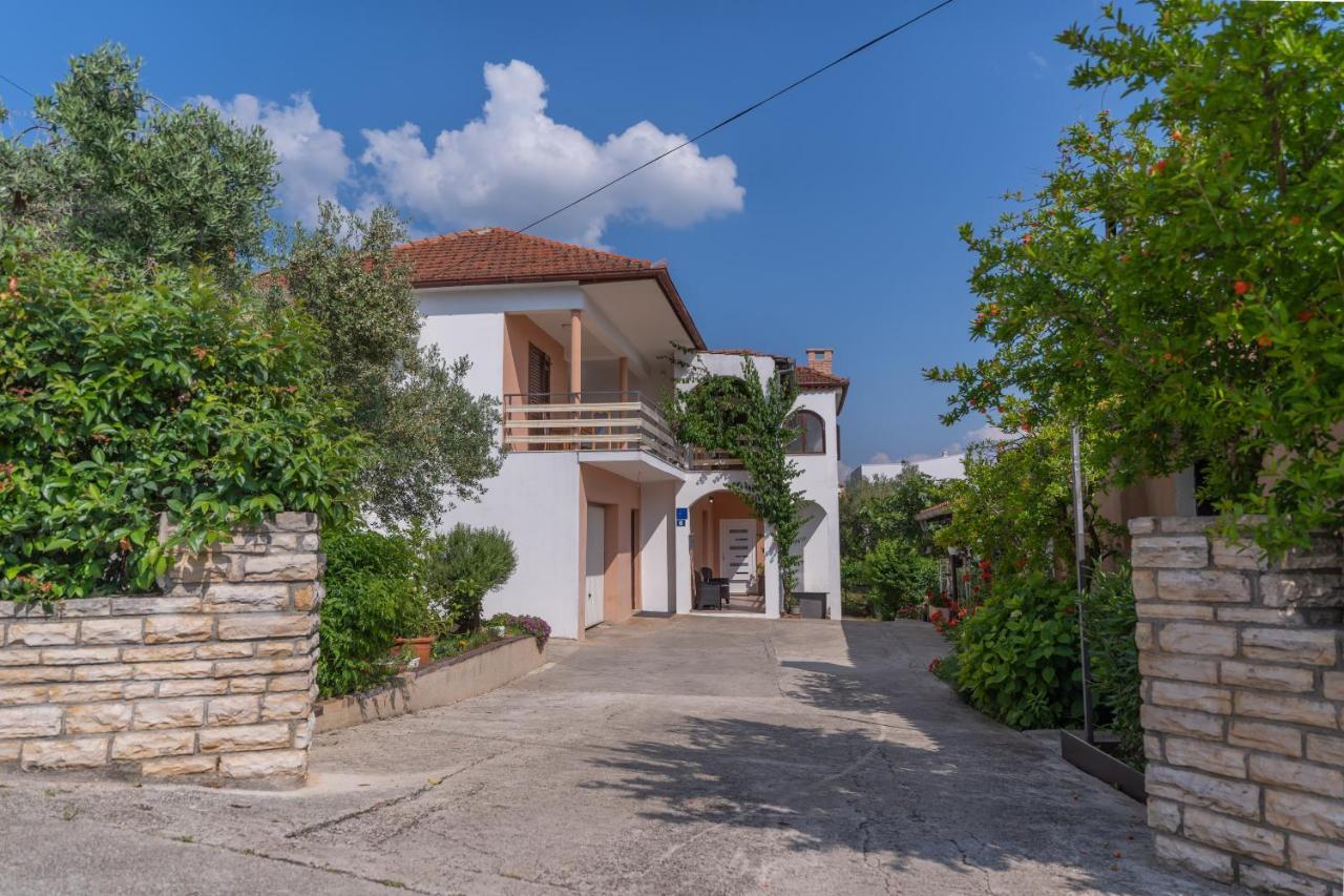 Apartman Lana Vidikovac Zadar Bagian luar foto